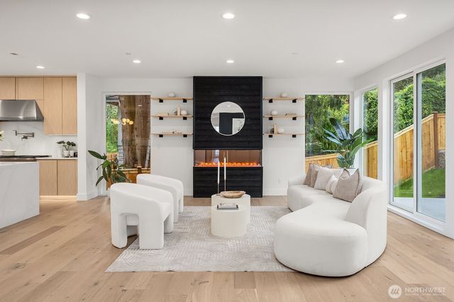 3983 162nd Place SE, Bellevue, WA 98006