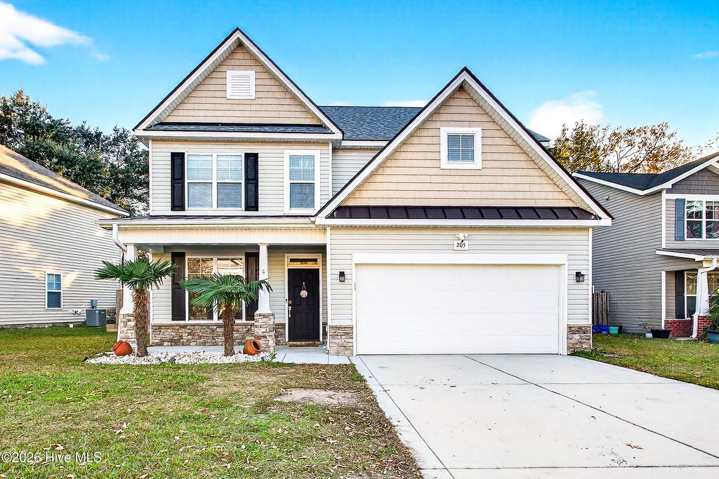 205 Peggys Trace, Sneads Ferry, NC 28460