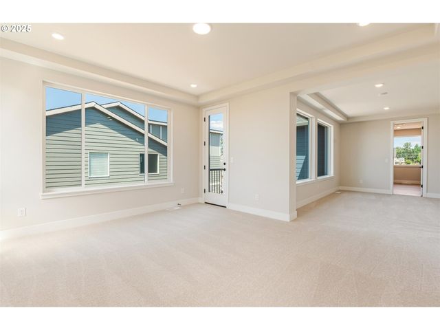 27213 Sw Yarrow Ln, Wilsonville, OR 97070