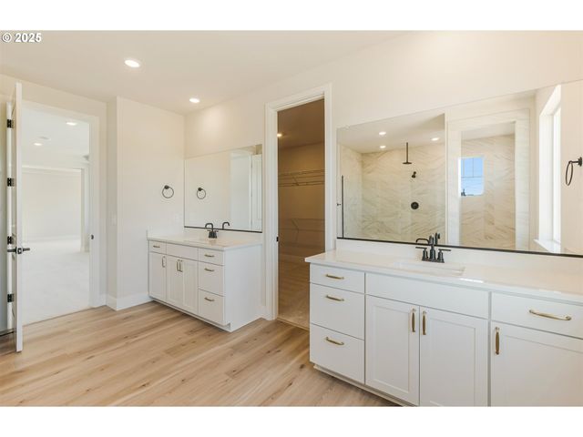 27213 Sw Yarrow Ln, Wilsonville, OR 97070