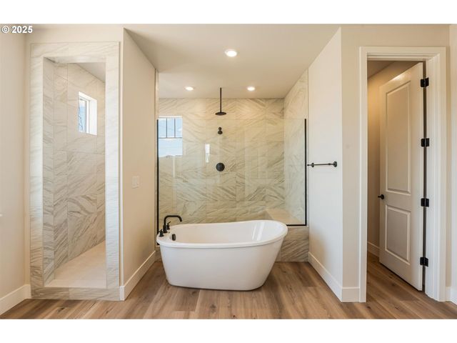 27213 Sw Yarrow Ln, Wilsonville, OR 97070