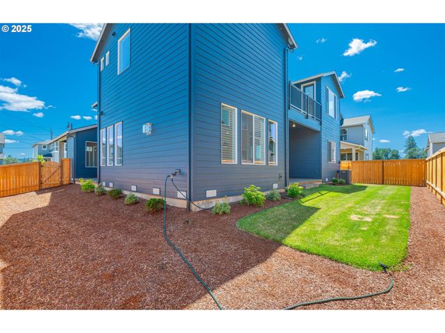 27213 Sw Yarrow Ln, Wilsonville, OR 97070