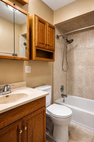 715 River Drive, Munster, IN 46321