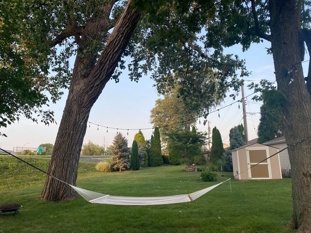 715 River Drive, Munster, IN 46321