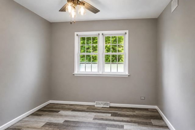 715 River Drive, Munster, IN 46321