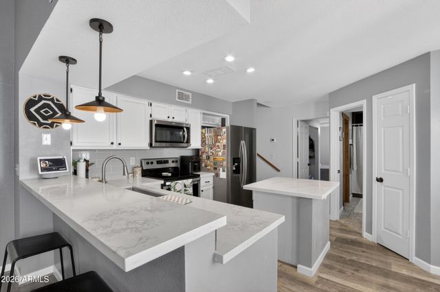 2333 E SOUTHERN Avenue 2047, Tempe, AZ 85282