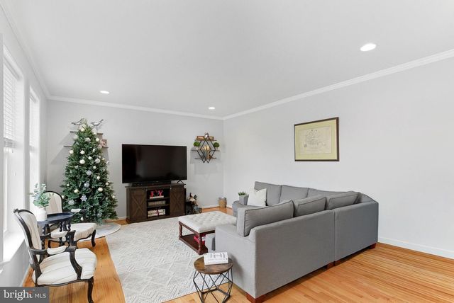 290 LOOKOUT MOUNTAIN CT, Harpers Ferry, WV 25425