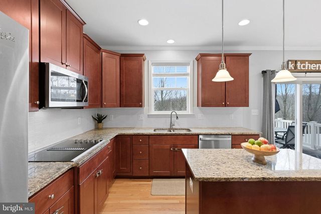 290 LOOKOUT MOUNTAIN CT, Harpers Ferry, WV 25425