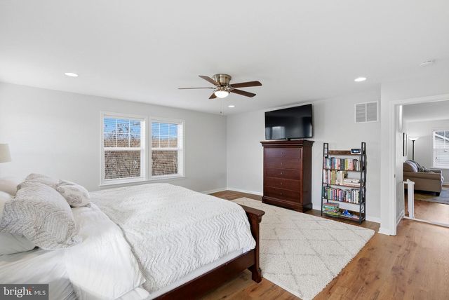 290 LOOKOUT MOUNTAIN CT, Harpers Ferry, WV 25425