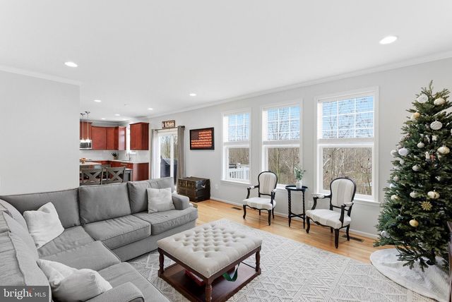 290 LOOKOUT MOUNTAIN CT, Harpers Ferry, WV 25425