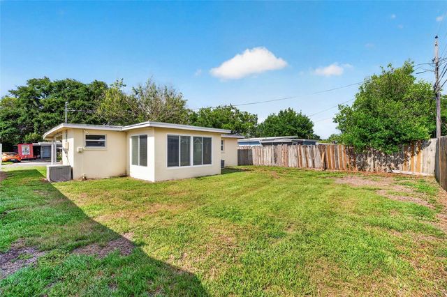 10246 117TH DRIVE, Largo, FL 33773