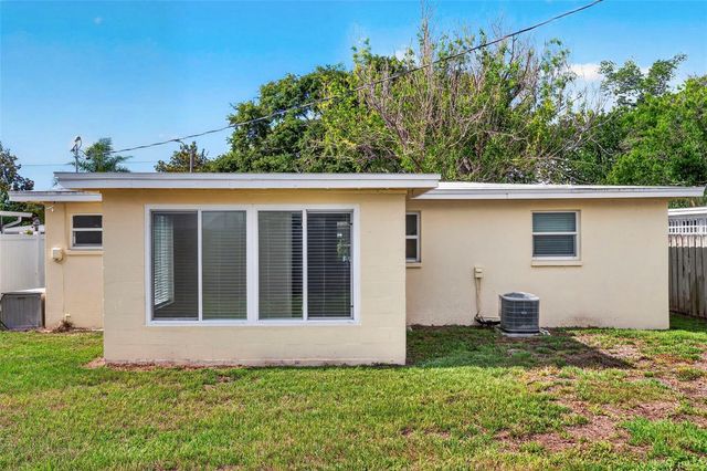 10246 117TH DRIVE, Largo, FL 33773