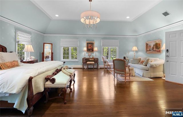 309 Waterview Drive, Franklin Lakes, NJ 07417