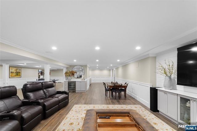 309 Waterview Drive, Franklin Lakes, NJ 07417