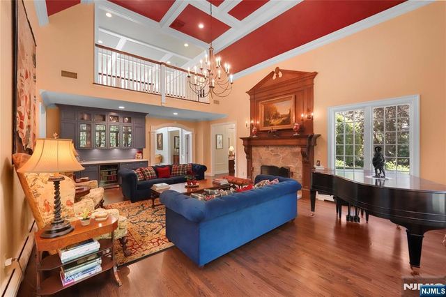 309 Waterview Drive, Franklin Lakes, NJ 07417