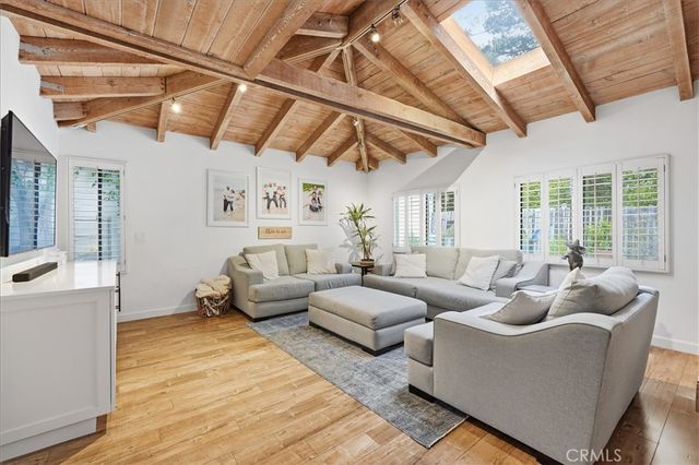 4801 Gloria Avenue, Encino, CA 91436