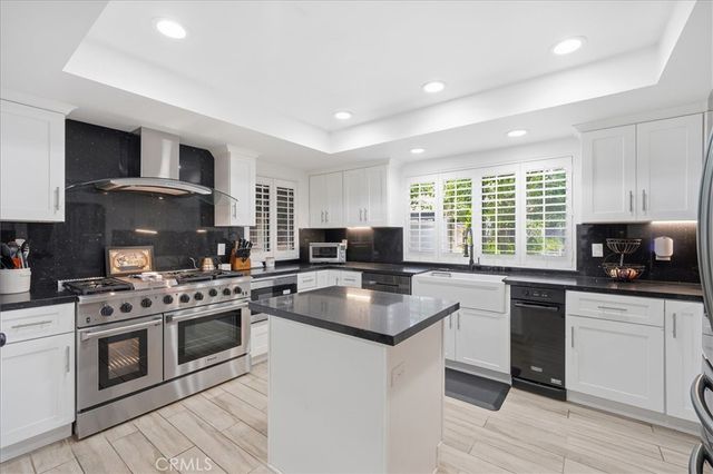 4801 Gloria Avenue, Encino, CA 91436
