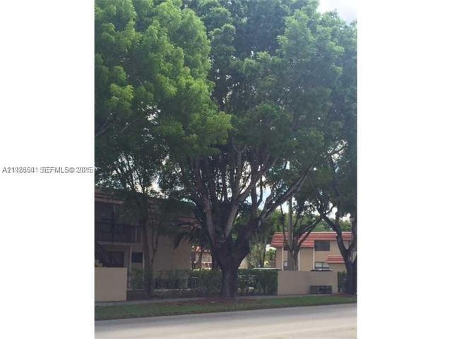 14851 SW 104th St 11-22, Miami, FL 33196