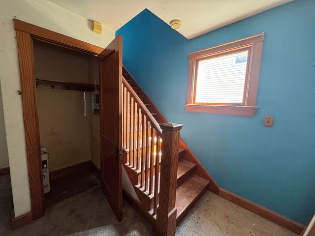 28 Ward Street, Burlington, VT 05401