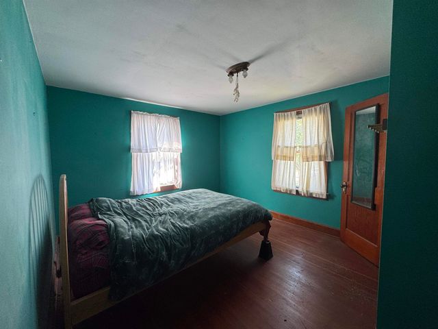 28 Ward Street, Burlington, VT 05401