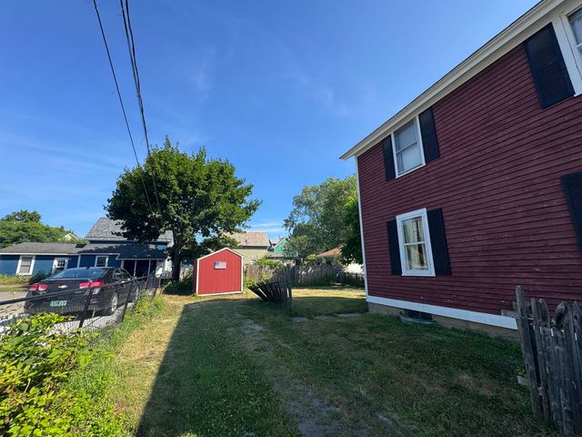 28 Ward Street, Burlington, VT 05401