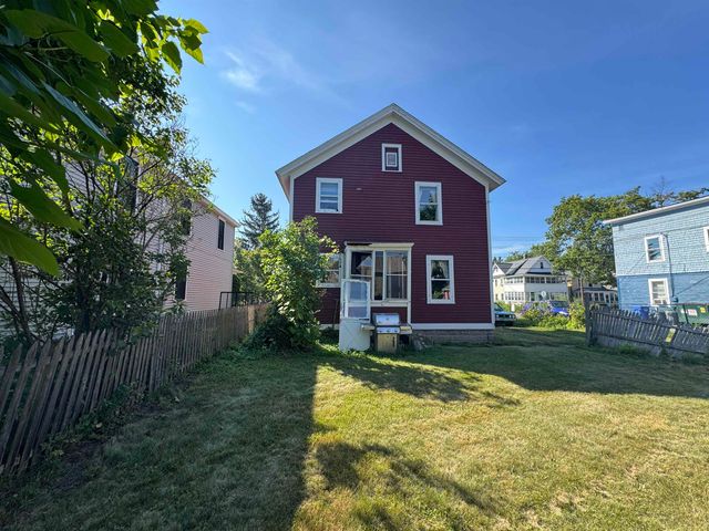 28 Ward Street, Burlington, VT 05401
