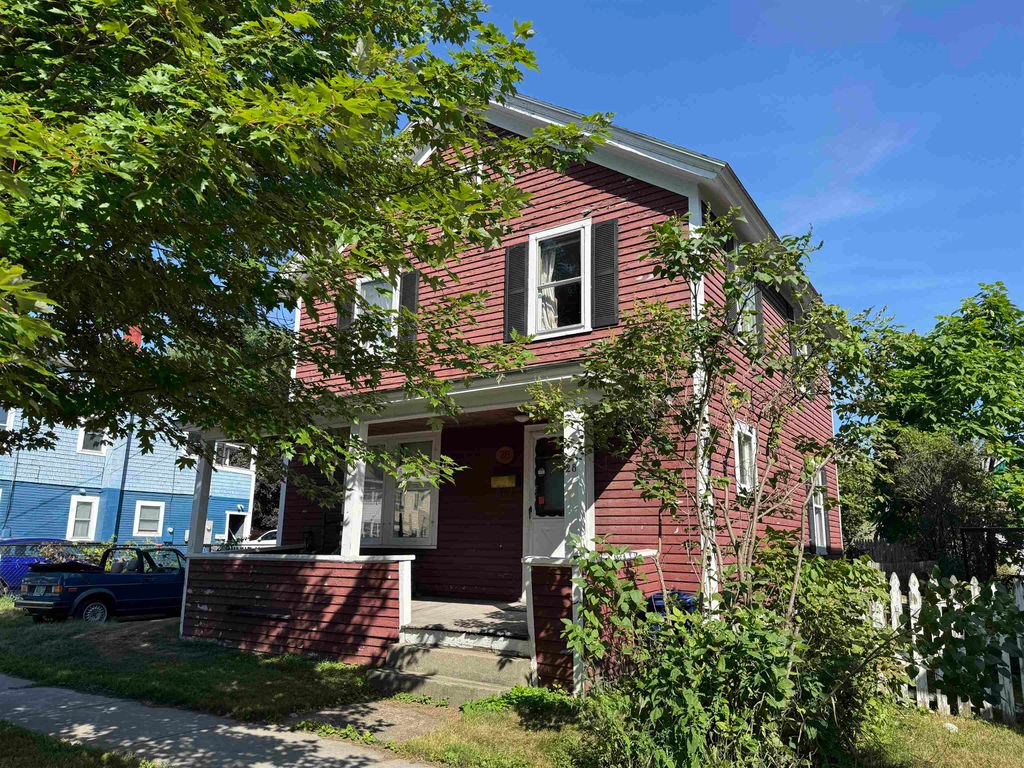 28 Ward Street, Burlington, VT 05401