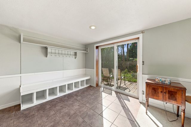 1101 Skylane Drive, Norwalk, IA 50211