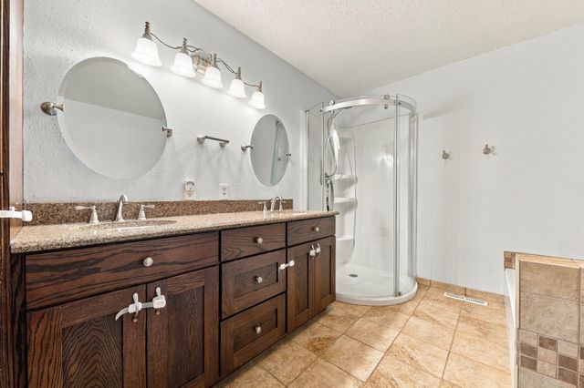 1101 Skylane Drive, Norwalk, IA 50211
