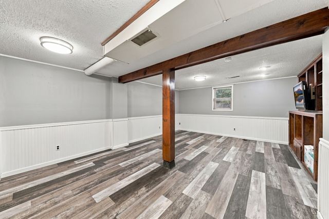 1101 Skylane Drive, Norwalk, IA 50211