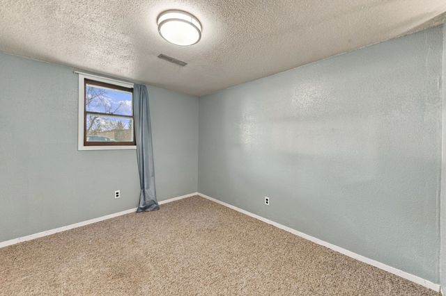 1101 Skylane Drive, Norwalk, IA 50211