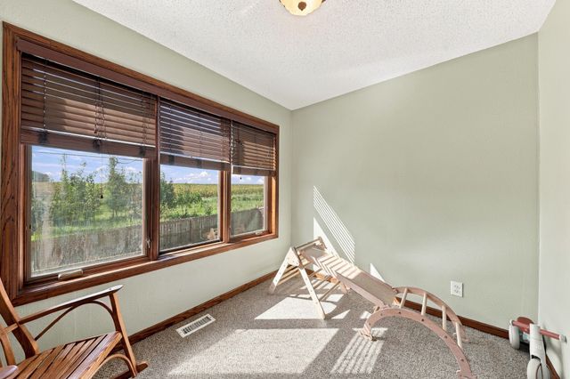 1101 Skylane Drive, Norwalk, IA 50211