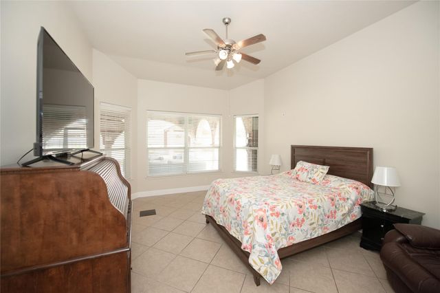 1914 Lakeside Crossing, Katy, TX 77494