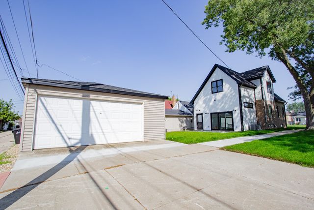 7301 W Pensacola Avenue, Norridge, IL 60706