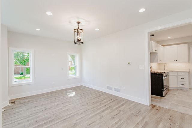 7301 W Pensacola Avenue, Norridge, IL 60706
