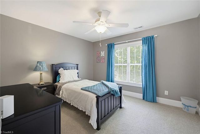 212 Oakmont Park Court, Kernersville, NC 27284