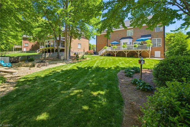 212 Oakmont Park Court, Kernersville, NC 27284