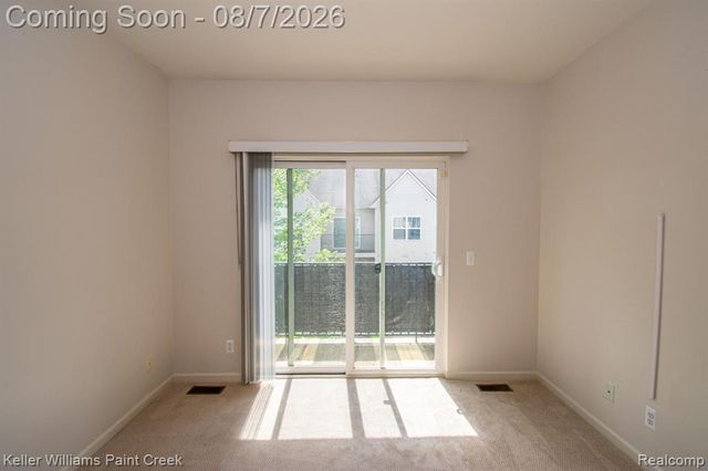 25564 Portico Lane 84, Novi, MI 48375
