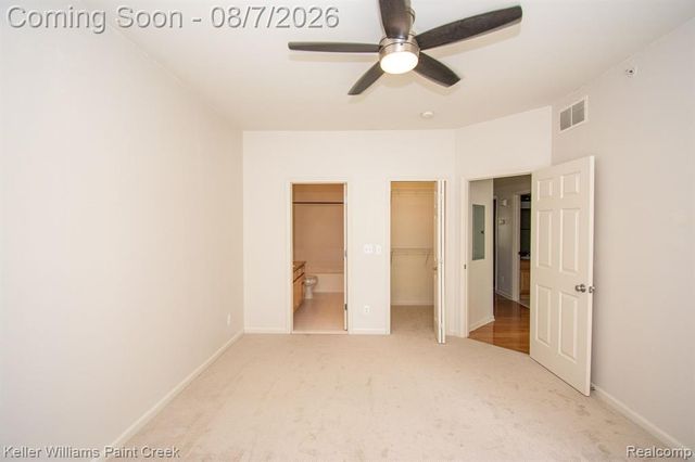 25564 Portico Lane 84, Novi, MI 48375