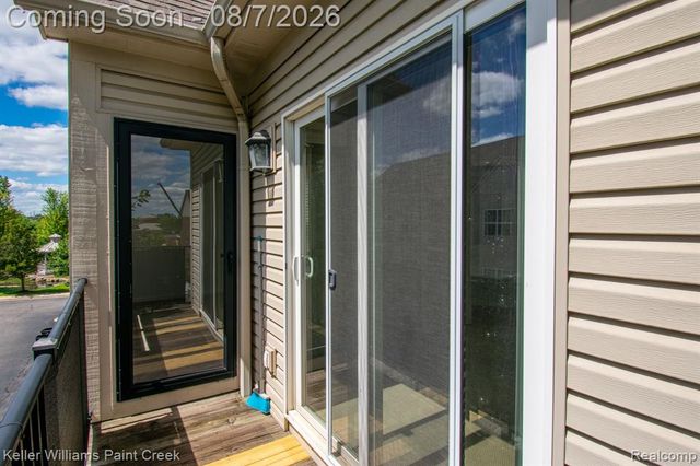25564 Portico Lane 84, Novi, MI 48375