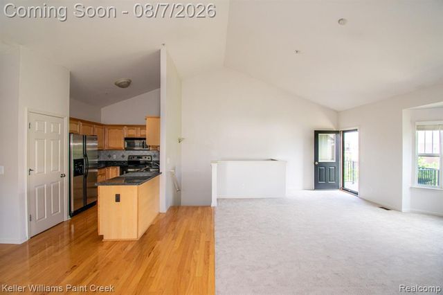 25564 Portico Lane 84, Novi, MI 48375