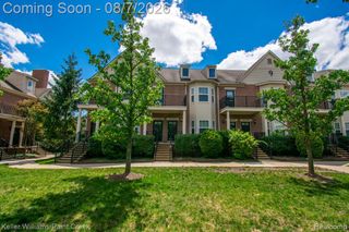 25564 Portico Lane 84, Novi, MI 48375