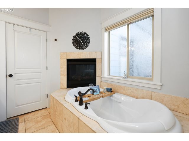 347 LAZY Ave, Eugene, OR 97404