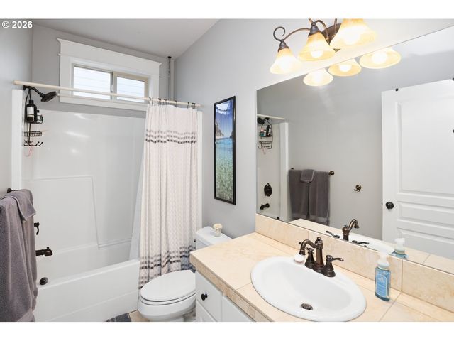 347 LAZY Ave, Eugene, OR 97404