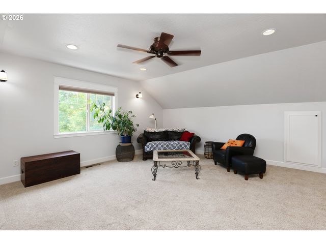 347 LAZY Ave, Eugene, OR 97404