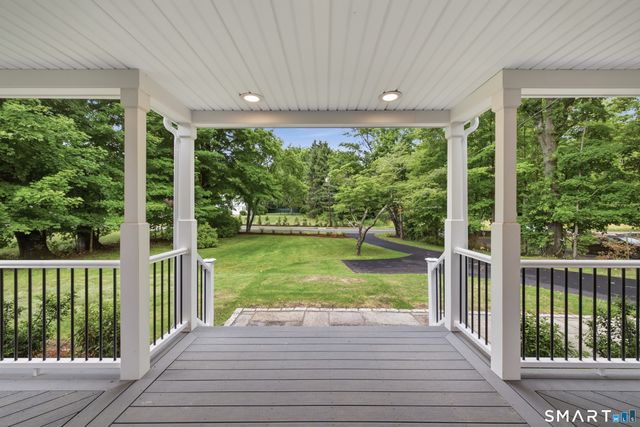 920 Mountain Road, Bloomfield, CT 06002