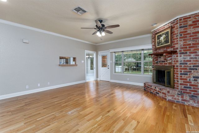 604 Elm Street, Floresville, TX 78114