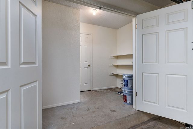 604 Elm Street, Floresville, TX 78114