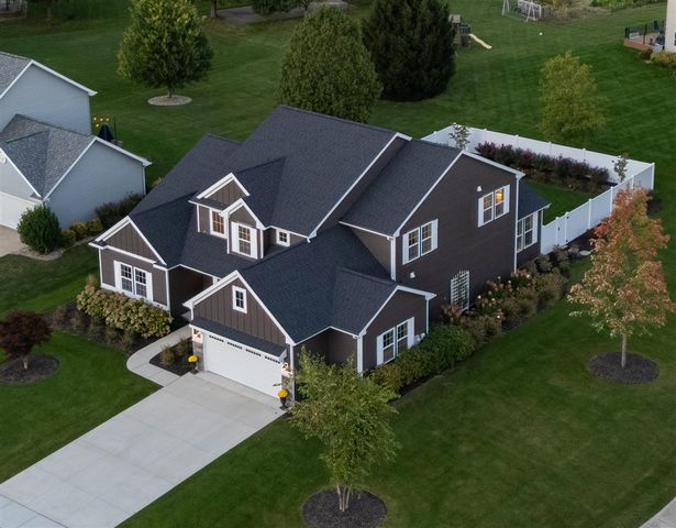 2600 Bell Circle, Stevensville, MI 49127