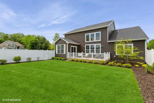 2600 Bell Circle, Stevensville, MI 49127